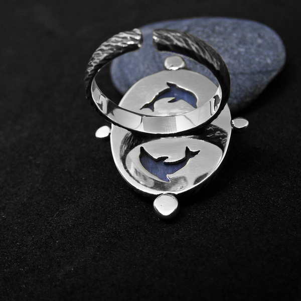 "Silver Kyanite dolphins" - Xειροποίητο ασημένιο 925 δαχτυλίδι σε σχήμα φεγγαριού με Κυανίτη! - statement, ασήμι, ημιπολύτιμες πέτρες, βραδυνά, vintage, ασήμι 925, romantic, personalised, boho, ethnic, rock, αυξομειούμενα - 3