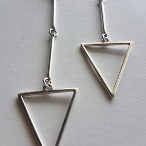 Σκουλαρίκια με τρίγωνο - statement, μοναδικό, μοντέρνο, γυναικεία, μέταλλο, γεωμετρικά σχέδια, minimal, must αξεσουάρ, rock, κρεμαστά - 3