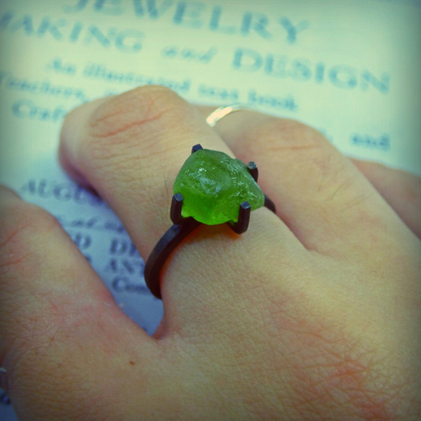 " Silver Green Peridot " - Χειροποίητο ασημένιο δαχτυλίδι με Ορυκτό Περίδοτο! - ασήμι, ημιπολύτιμες πέτρες, βραδυνά, μοντέρνο, ασήμι 925, minimal, ethnic - 3
