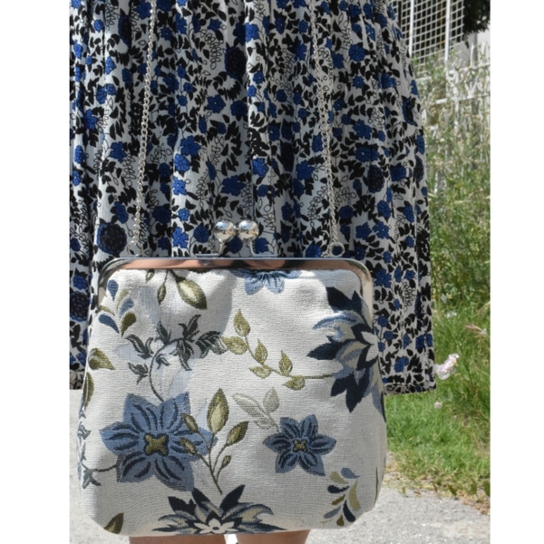 "Persefoni" vintage τσάντα με μεταλλικό πλαίσιο και μοτίβο λουλουδιών - αλυσίδες, vintage, χιαστί, φλοράλ, romantic, μικρές, φθηνές
