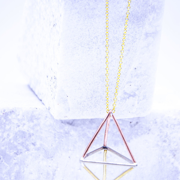''Triangle'' chain necklaces - βραδυνά, μοντέρνο, επιχρυσωμένα, ορείχαλκος, μακρύ, αλπακάς, γεωμετρικά σχέδια, minimal, κοντά, unisex, rock, μπρούντζος, κρεμαστά - 3