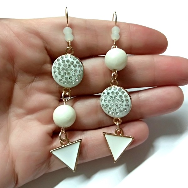 Abstract white earrings - ημιπολύτιμες πέτρες, στρας, βραδυνά, μοντέρνο, πέτρα, νεφρίτης, σμάλτος, γεωμετρικά σχέδια, romantic, κρεμαστά - 2