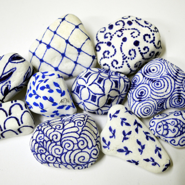 10 HandPainted Blue Pebbles / 10 Πέτρες ζωγραφισμένες στο χέρι - design, ζωγραφισμένα στο χέρι, πέτρα, πρωτότυπο, χειροποίητα, πέτρες, set, personalised, πρωτότυπα δώρα, διακοσμητικές πέτρες, βότσαλα