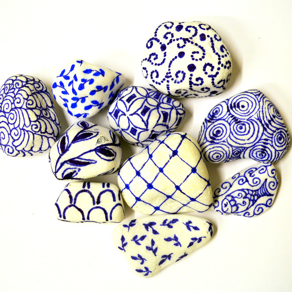 10 HandPainted Blue Pebbles / 10 Πέτρες ζωγραφισμένες στο χέρι - design, ζωγραφισμένα στο χέρι, πέτρα, πρωτότυπο, χειροποίητα, πέτρες, set, personalised, πρωτότυπα δώρα, διακοσμητικές πέτρες, βότσαλα - 3