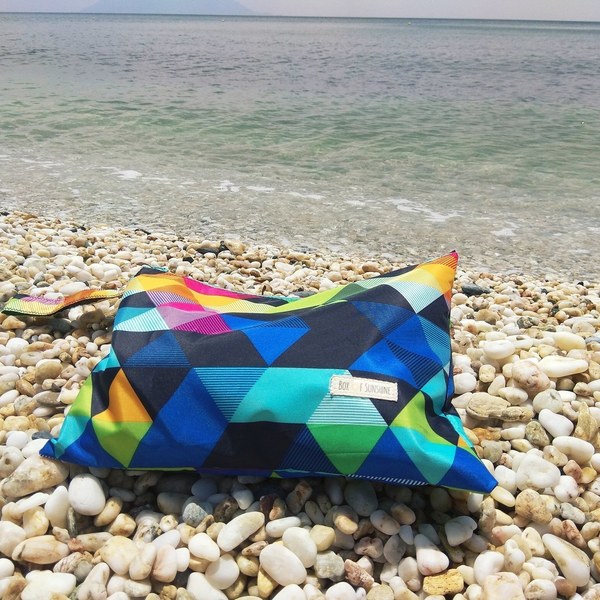 Τσαντάκι (wristlet) color pop - πολύχρωμο, καλοκαίρι, αδιάβροχο, γεωμετρικά σχέδια, summer, παραλία - 2