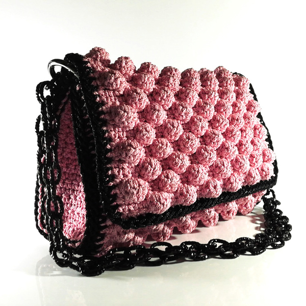 Ροζ μεταλλική με μαύρες λεπτομέρειες bubble τσάντα κροσέ - αλυσίδες, βραδυνά, χιαστί, crochet, γεωμετρικά σχέδια, minimal, πλεκτές τσάντες - 2