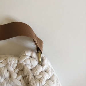 Στρογγυλή τσάντα άσπρη - crochet, πλεκτές τσάντες, μικρές - 4
