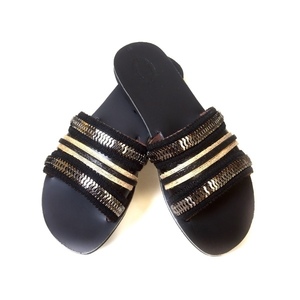 black real leather sandals - δέρμα, καλοκαιρινό, μόδα, ιδιαίτερο, μοντέρνο, γυναικεία, στυλ, street style, χειροποίητα, εντυπωσιακά, πρωτότυπα, all day, minimal, απαραίτητα καλοκαιρινά αξεσουάρ, μαύρα, boho, woman, φλατ, ιδεά για δώρο, slides - 2