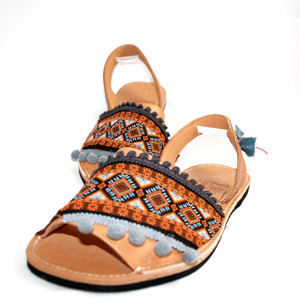 Boho espadrilles :) - δέρμα, καλοκαιρινό, καλοκαίρι, παραλία, boho, ethnic, φλατ, ankle strap - 5