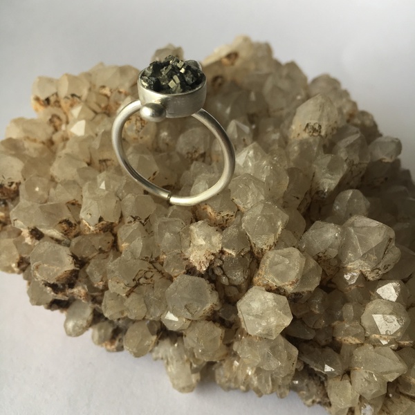 Ιron pyrite ring big - statement, ασήμι, ημιπολύτιμες πέτρες, ασήμι 925, minimal, μικρά, rock, αυξομειούμενα - 4