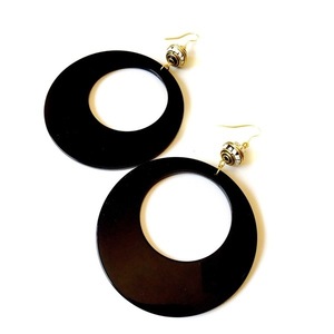 Plexiglass black earrings - statement, chic, handmade, design, ιδιαίτερο, μοντέρνο, γυναικεία, στυλ, κύκλος, χειροποίητα, πρωτότυπα, minimal, must αξεσουάρ, plexi glass, ευκολοφόρετο, κρεμαστά, μεγάλα, fashion jewelry - 2