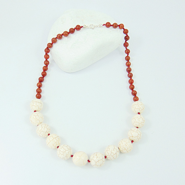 Earth necklace - Κολιέ με κοράλλι - χαολίτη - ασήμι, ημιπολύτιμες πέτρες, βραδυνά, κοράλλι, μοντέρνο, χαολίτης, χειροποίητα, κοντό, minimal, boho