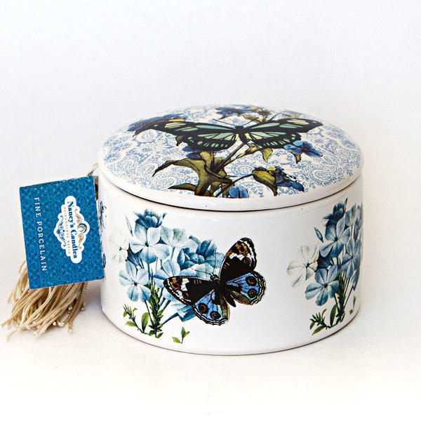 Πορσελάνινο κουτί στρογγυλό με μπλε πεταλούδα με αρωματικό κερί - vintage, διακόσμηση, πρωτότυπο, δώρα γάμου, πορσελάνη, αρωματικά κεριά, πρωτότυπα δώρα