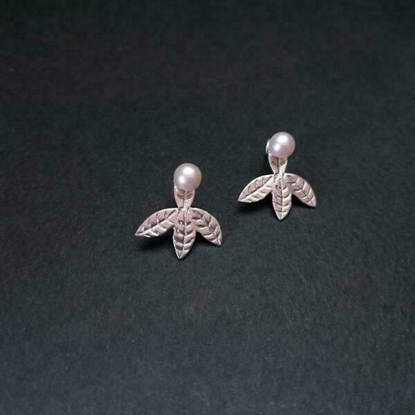 Σκουλαρίκια μαργαριτάρια Ear jacket earrings σε ασήμι 925 - statement, καρφωτά, επάργυρα, σμάλτος, ασήμι, personalised, romantic, μοντέρνο, boho, ethnic, γεωμετρικά σχέδια, φύλλο, σταγόνα, μικρά, λουλούδι - 5
