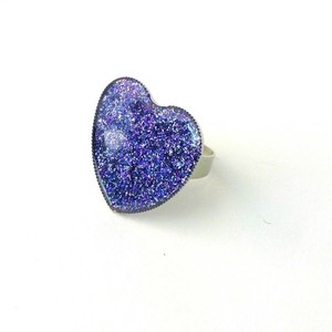 Δαχτυλίδι καρδιά με μωβ glitter και υγρό γυαλί - statement, vintage, γυαλί, ιδιαίτερο, καρδιά, δώρο, εντυπωσιακό, για όλες τις ώρες, καθημερινό, minimal, rock, μεγάλα, για όλο τον χρόνο, αυξομειούμενα, φθηνά