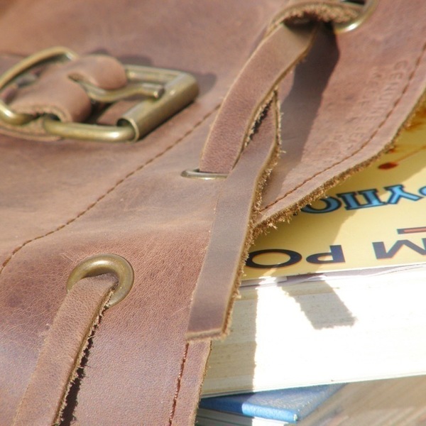 Δερμάτινη τσάντα πλάτης με 1 τσέπη σε χρώμα κερωμένο καφέ - vintage, πλάτης, σακίδια πλάτης, romantic, all day, minimal, boho, ethnic - 3