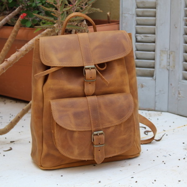 Δερμάτινη τσάντα πλάτης με 1 τσέπη σε χρώμα κίτρινο κερί - vintage, πλάτης, σακίδια πλάτης, romantic, all day, minimal, boho, ethnic - 2