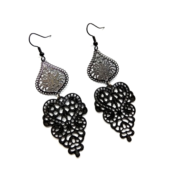 Black lace earrings - statement, βραδυνά, μοντέρνο, gothic style, μακριά, minimal, rock, κρεμαστά