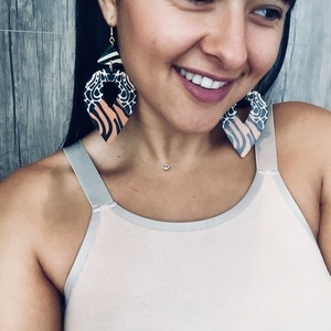 Animal print wooden earrings - statement, animal print, ξύλο, μόδα, ιδιαίτερο, μοντέρνο, γυναικεία, στυλ, πρωτότυπο, χειροποίητα, μακριά, all day, must αξεσουάρ, ethnic, κρεμαστά, μεγάλα, γάντζος, gift idea, faux bijoux, fashion jewelry - 2