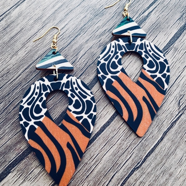 Animal print wooden earrings - statement, animal print, ξύλο, μόδα, ιδιαίτερο, μοντέρνο, γυναικεία, στυλ, πρωτότυπο, χειροποίητα, μακριά, all day, must αξεσουάρ, ethnic, ξύλινα κοσμήματα, all season, κρεμαστά, μεγάλα, γάντζος, gift idea, faux bijoux, fashion jewelry - 3