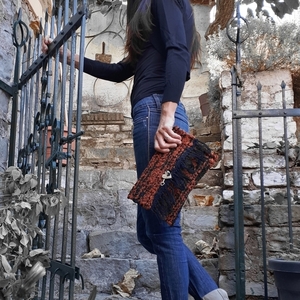 Υφαντό τσαντάκι χειρός από χειροποίητη κουρελού ,clutch bag 4 - ύφασμα, vintage, φάκελοι, χειροποίητα, υφαντά, boho, ethnic, χειρός, βραδινές, μικρές, φθηνές - 5