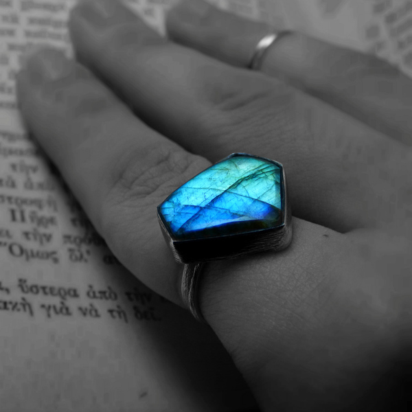 SIlver Blue Labradorite " - Χειροποίητο ασημένιο δαχτυλίδι με Λαβραδορίτη! - μπλε, statement, ασήμι, ημιπολύτιμες πέτρες, vintage, μοναδικό, μοντέρνο, πέτρα, ασήμι 925, γεωμετρικά σχέδια, χειροποίητα, minimal, αυξομειούμενα - 4