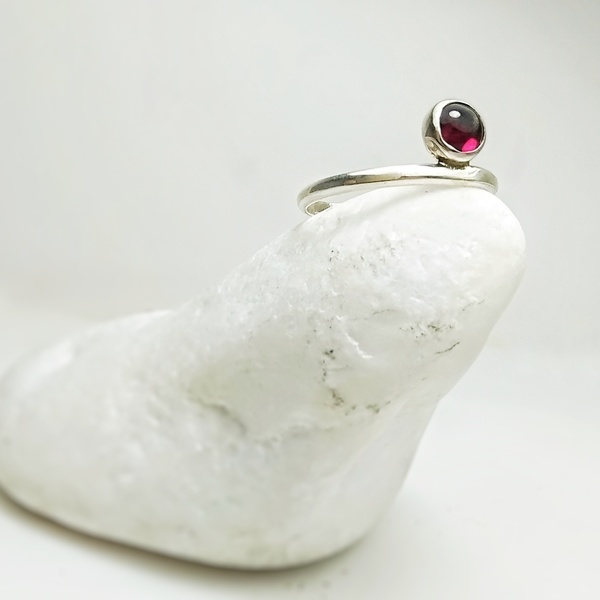 Ασημένιο δαχτυλίδι με Γρανάτη - ασήμι, ημιπολύτιμες πέτρες, fashion, chevalier, ασήμι 925, καθημερινό, minimal, βεράκια, μικρά, σταθερά, fashion jewelry
