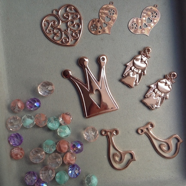 Mix Υλικών "Πριγκίπισσα" για κοσμήματα, δώρα & κατασκευές - καρδιά, χάντρες, πριγκίπισσα, DIY, πουλάκι, υλικά κοσμημάτων - 3