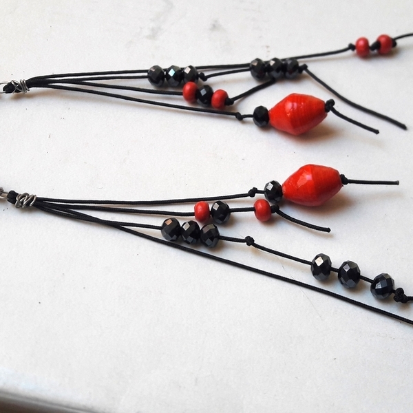 Σκουλαρίκια red paper beads μακριά - μοναδικό, μοντέρνο, πρωτότυπο, χάντρες, μακριά, all day, must αξεσουάρ, all season, κρεμαστά