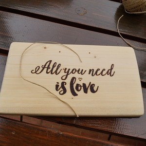 Μικρός ξύλινος πίνακας "All you need is love" - ξύλο, πίνακες & κάδρα, κρεμαστά - 2