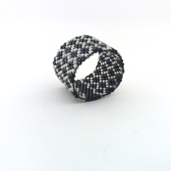 Beaded ring, δαχτυλίδι ραμμένο με γυάλινες χάντρες Miyuki Delica 11/0 - χάντρες - 2