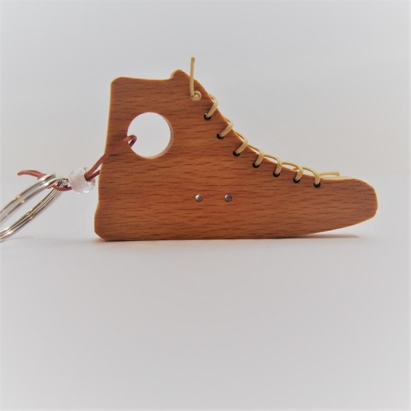 Ξύλινο μπρελόκ αθλητικό παπούτσι - χειροποίητα, ξύλινα