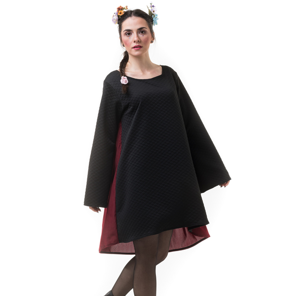 Μαύρο Καπιτονέ Κοντό Φόρεμα με Ουρά & Φιόγκο Μπορντό Ριγέ - mini - 2