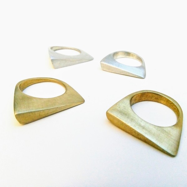 Δαχτυλίδι τρίγωνο μπρούντζος - δώρο, γεωμετρικά σχέδια, minimal, μπρούντζος, μεγάλα