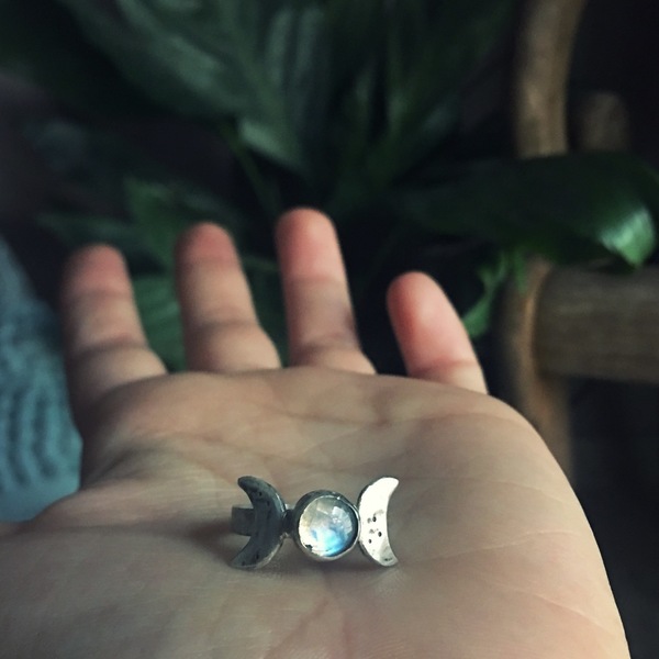 Full Moon Ring |Selene Collection| Χειροποίητο δαχτυλίδι, ασήμι 925, φεγγαρόπετρα, πανσέληνος, ημισέληνος, φεγγάρι, συμβολικό - ασήμι, ημιπολύτιμες πέτρες, φεγγαρόπετρα, φεγγάρι, σταθερά
