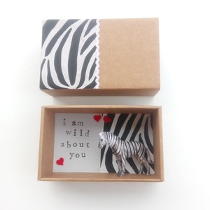 Ευχετήρια Κάρτα in a ΒΟΧ I am Wild about You The Pink Feather - γάμος, κάρτα ευχών - 3
