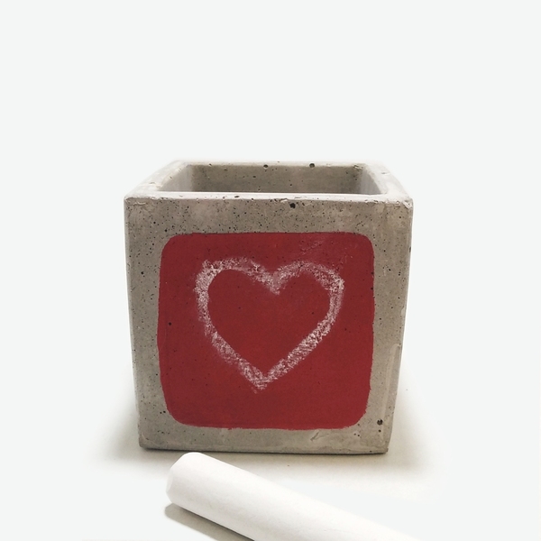 Γλαστράκι - κασπώ // LOVE chalk - cube I - καρδιά, τσιμέντο, κασπώ, σκυρόδεμα, διακοσμητικά, δώρα αγίου βαλεντίνου - 4