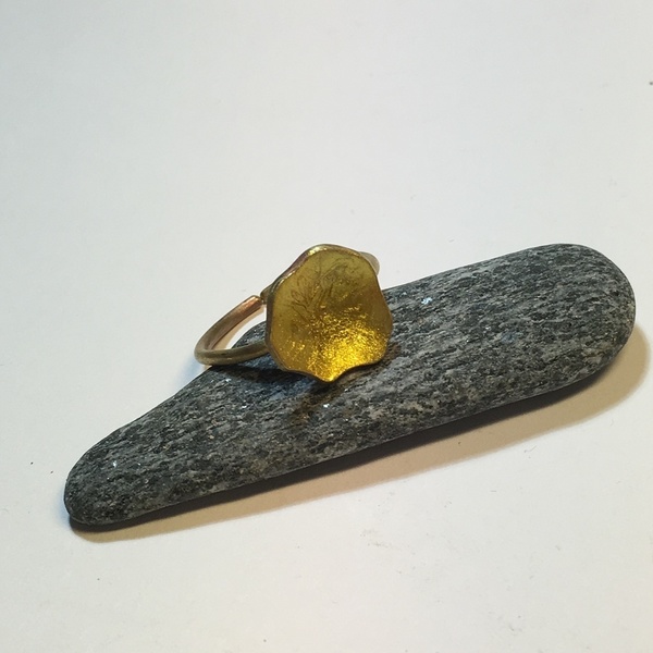 Δαχτυλίδι με χρυσό σμαλτο - μοντέρνο, ορείχαλκος, σμάλτος, καρφωτά, αυξομειούμενα, φθηνά