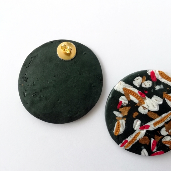 Σκουλαρίκια μεγάλα από πολυμερικό πηλό (Fimo) και φύλλα χρυσού | Big circle abstract earrings - πηλός, γεωμετρικά σχέδια, κρεμαστά, Black Friday - 4