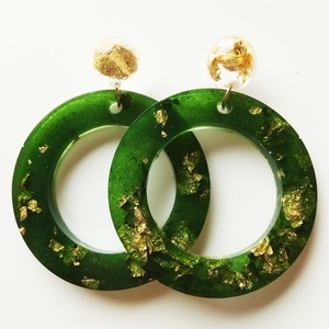Κρίκοι πράσινοι με φύλλο χρυσού - statement, ακρυλικό, κρίκοι, boho, μεγάλα