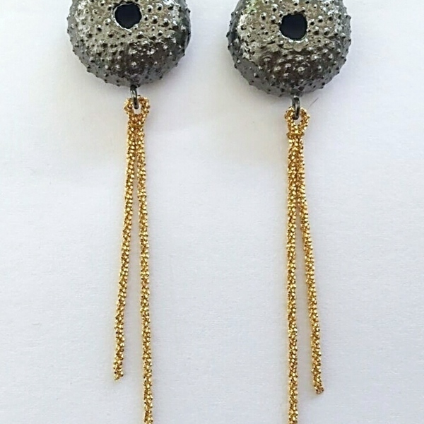 Urchin Chain Earrings-Ασημένια Σκουλαρίκια Αχινός με Αλυσίδα - ασήμι, αλυσίδες, καλοκαιρινό, επιχρυσωμένα, ασήμι 925, κοχύλι, χειροποίητα σκουλαρίκια με πέρλε, θάλασσα, μακριά - 5