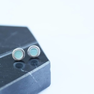 _mini color earrings - χειροποίητα μικρά σκουλαρίκια με χρώμα - καρφωτά, μικρά - 3