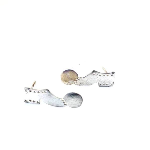 Καρφωτά χειροποίητα σκουλαρίκια από ασήμι 925 και μοτίβο ελληνικό τσαρούχι - ασήμι, μοντέρνο, καρφωτά, μικρά - 2