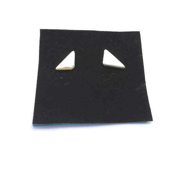 Ασημένια (925) μίνιμαλ καρφωτά σκουλαρίκια -τρίγωνο. - ασήμι, χειροποίητα, minimal, καρφωτά - 3