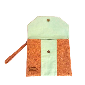 Τσάντα φάκελος φελλός mint / cork bag - φάκελοι, all day, φελλός, χειρός, μικρές - 4
