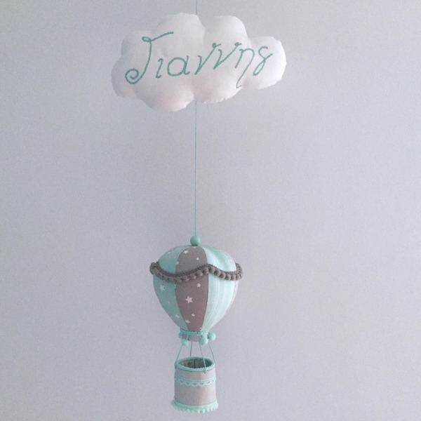 Κρεμαστό αερόστατο με συννεφάκι με κεντημένο το όνομα του παιδιού - αγόρι, όνομα - μονόγραμμα, δώρα για βάπτιση, κρεμαστά, διακοσμητικά, προσωποποιημένα, κρεμαστό διακοσμητικό