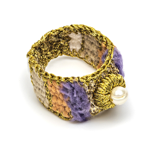 ATHINA MAILI - Υφαντό δαχτυλίδι με μαργαριτάρι και χρυσοκλωστή - μαργαριτάρι, νήμα, υφαντά, boho - 4