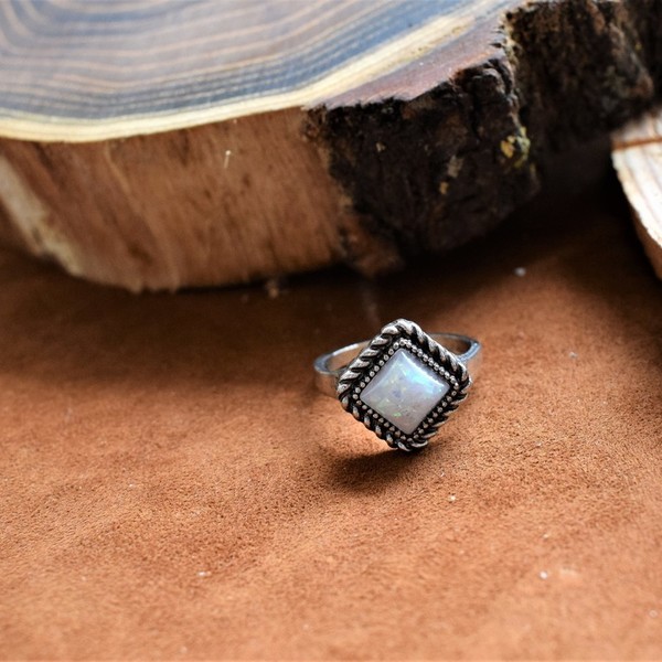 δαχτυλίδι με πέτρα σε σχήμα ρόμβου - φεγγαρόπετρα, επάργυρα, boho - 2