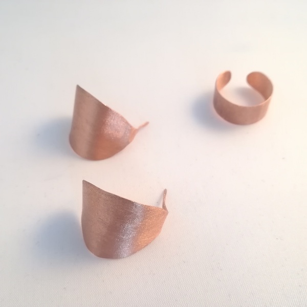 Simply chic rose-gold metal earrings-Απλά και σικ σκουλαρίκια σε ροζ χρυσό από χαλκό... - chic, χαλκός, καρφωτά, μικρά - 4