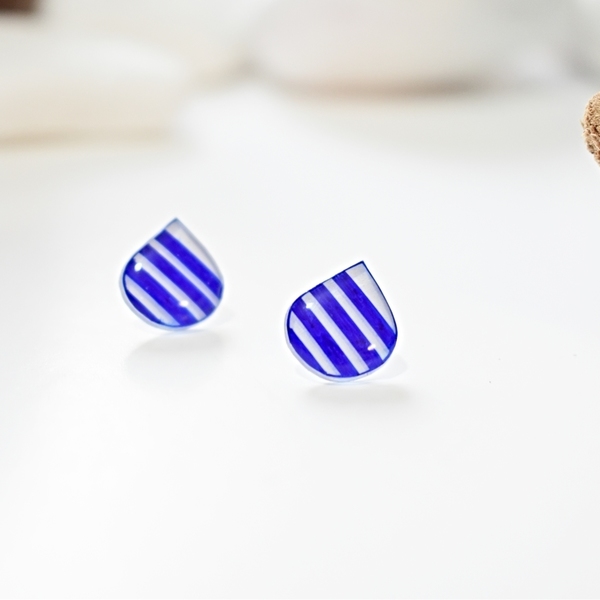 Drops white-blue | Stripes | Plexi - ριγέ, γυαλί, καρφωτά, υποαλλεργικό